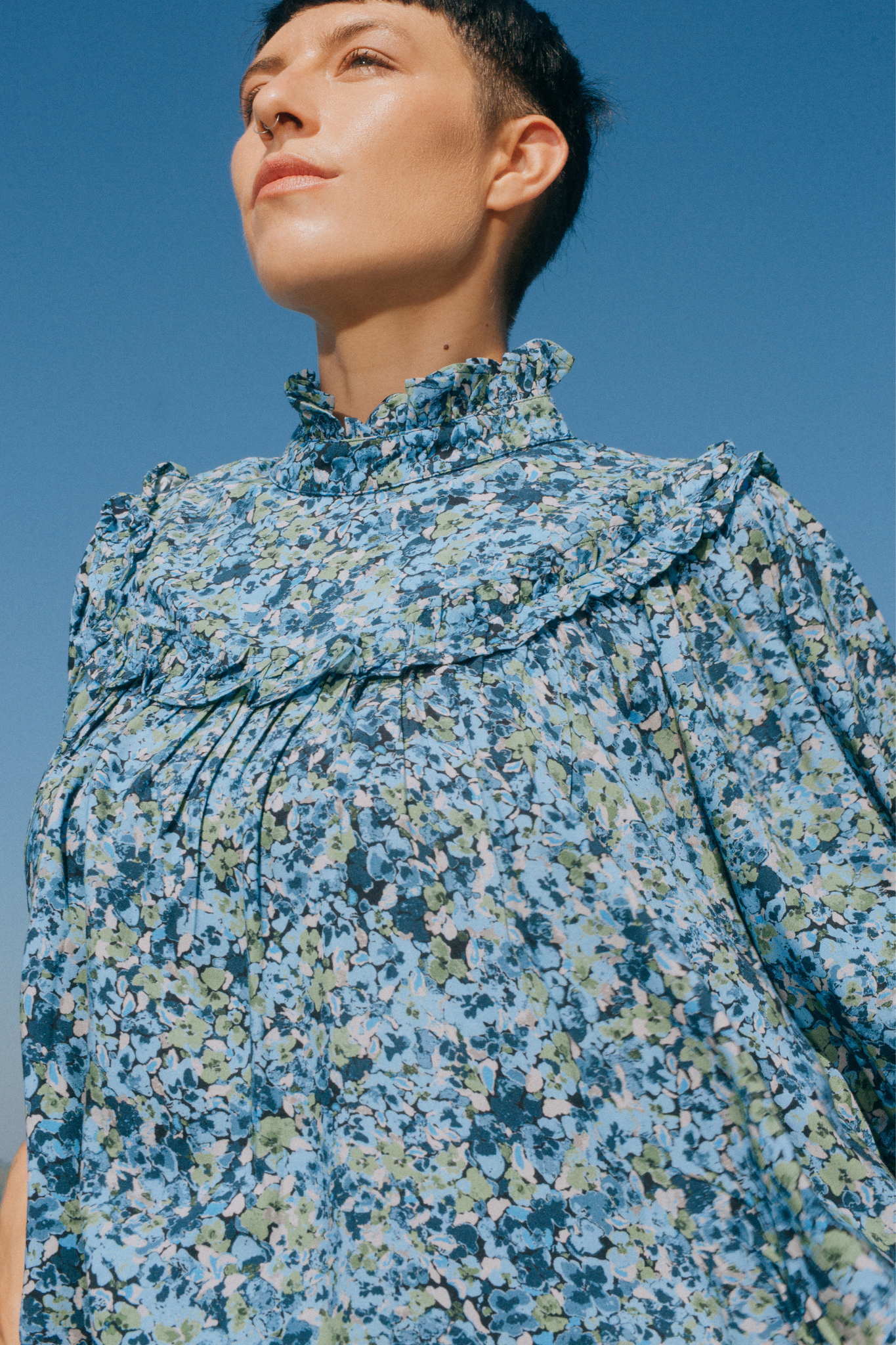 THE JONI TOP - FLORAL EXPLOSION BLUE